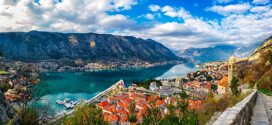 Kotor Panorama Daylight Adriatic Sea 1080x497 1