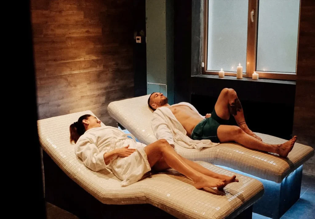 couple massage and sulfur spa 6 1220x851