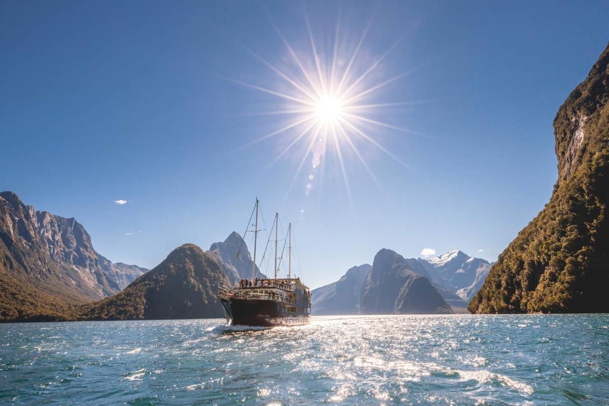 3 – Cruise_Fiordland 3 - Cruise_Fiordland