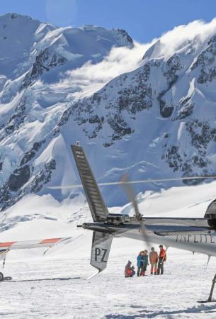 1 - Heli Glacier landing